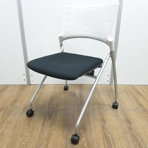 【中古】マノスチェア  イトーキ（ITOKI） ネスティングチェア