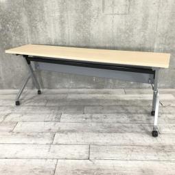 【定価約7万円】【折り畳み収納可能！省スペースにお勧めなスタックテーブル！】■オカムラ（okamura）製　フラプター（FLAPTOR）シリーズ　サイドスタックテーブル　■木目ナチュラル　■2～3名の使用にお勧めです