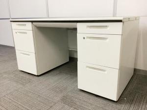 【関西倉庫在庫品】■コクヨ(KOKUYO)製　アイエス（iS）シリーズ　両袖デスク　W1400ｍｍ　■シリンダー錠　■ホワイト【幅広いワークスペースで上長席にもオススメ！　収納スペース充実！　机上をスッキリ整理！】