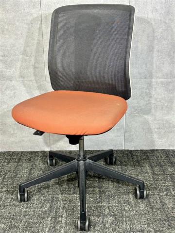 【中古】カリッサ  ウチダ（UCHIDA) 肘無ローバックチェア