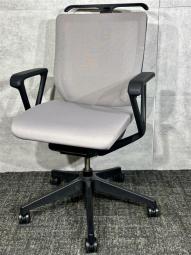 【心地よい姿勢をフレキシブルにつくりだす】◆イトーキ/ミレッザ　ロッキング無し　《オフィスバスターズ福岡博多店は、福岡を拠点として、日本全国へ中古オフィス用品・オフィス家具を提供しております》