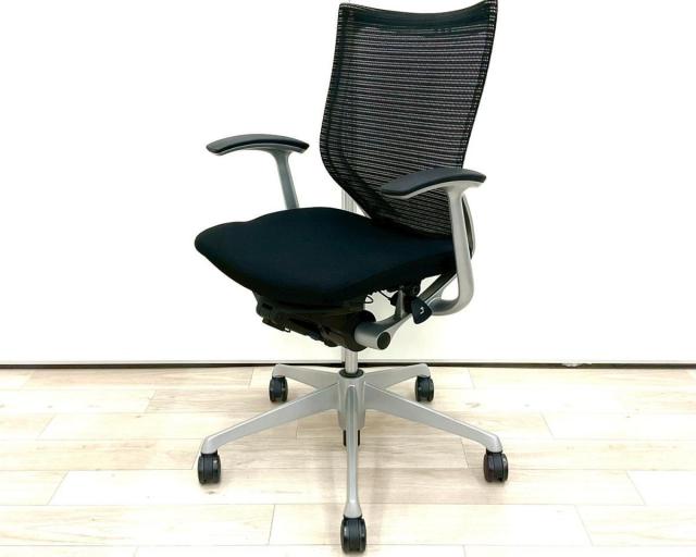 【中古】バロンチェア  オカムラ（okamura） 肘付ローバックチェア