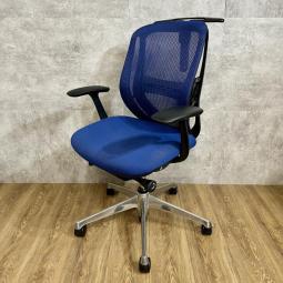 【小柄な方にも◎なローバックタイプ！】オカムラ　Okamura　シルフィー　Sylphy　オフィスチェア　チェア　固定肘　ローバック　メッシュ　ブルー　青　事務イス　中古