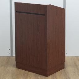 ★【訳あり品：剥がれ・キズあり】ブラウン　レクチャーテーブルや演台！！※保障対象外品になります。