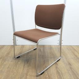 ★【ロット入荷】イトーキ製　ブラウン　積重ね可能　スタッキングチェア！！