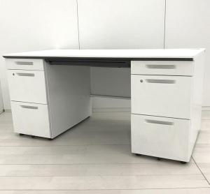 W1500mm！【上長席にもオススメの大型デスク！】■コクヨ　アイエスシリーズ　両袖デスク　W1500×D750×H720㎜　ホワイト　※キズ・側面小ヘコミ等があるためお安く！【KOKUYO　iS】