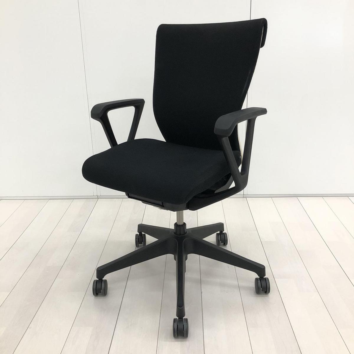 【使用感あり】【ディテールの上質感・ワーカーの体格に合わせた最適な座り心地を実感！】■イトーキ（ITOKI）製　コセール（coser）チェア　肘付きローバック　■固定肘　■ブラック　【弊社使用欄：A01048252】
                        コセール
                                    中古
            