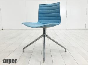 ARPER/アルペール　Catifa 46 / カティファ 46　アームレスチェア　ブルー系 アクタス