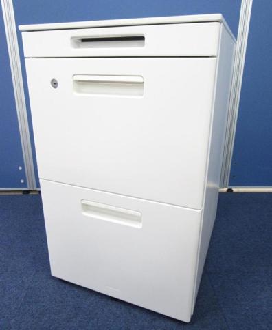 【ファイル書類や文房具類の整理もラクラク！】■コクヨ製　3段ワゴン　ホワイト　H650mm【ハイワゴン】【KOKUYO　GT】