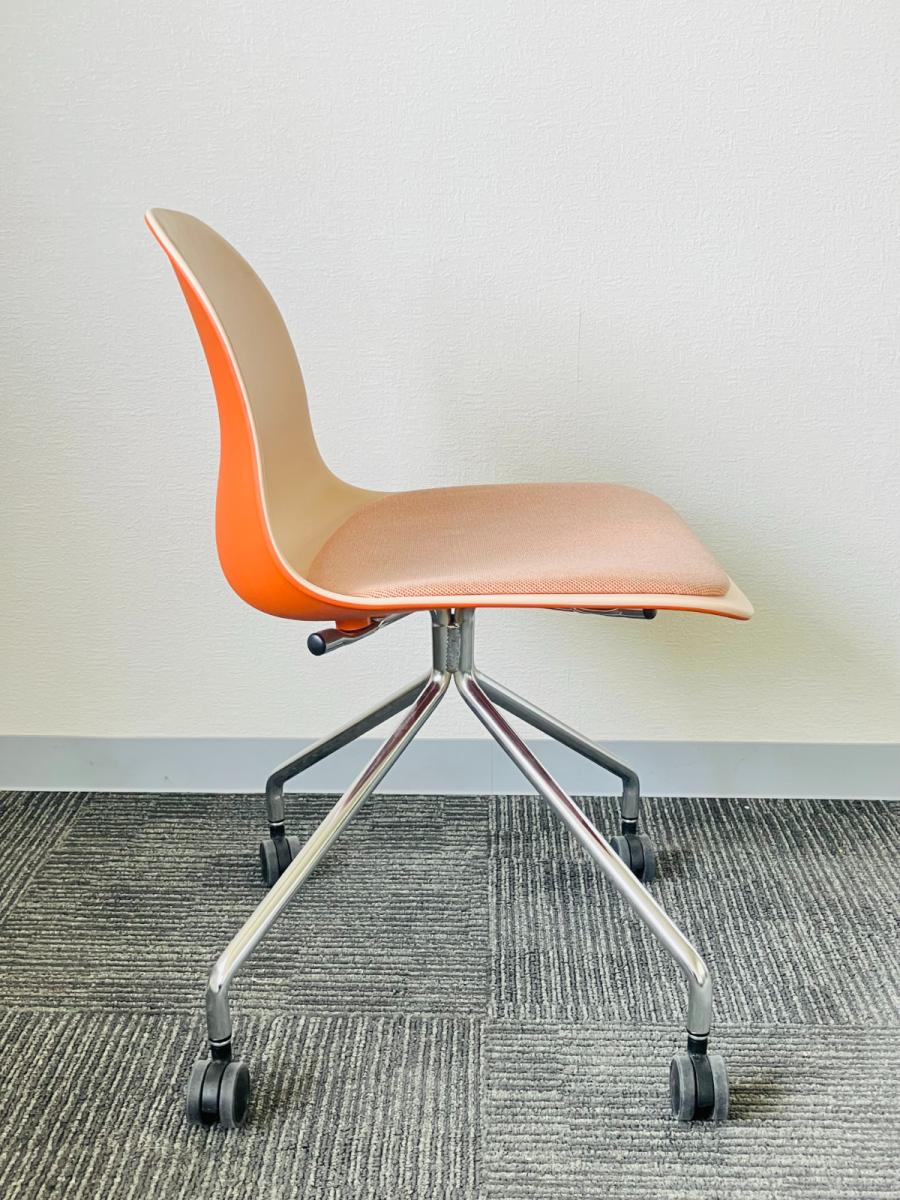 中古】ニーノチェア イトーキ/ITOKI ミーティングチェア 574499 - 中古