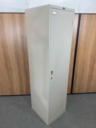 【追加にピッタリ！】1人用ロッカー　ウチダ　収納　用具入れ　博多　天神　リサイクル　中古家具　九州最大級《オフィスバスターズ福岡博多店は、福岡を拠点として、日本全国へ中古オフィス用品・オフィス家具を提供しております》
