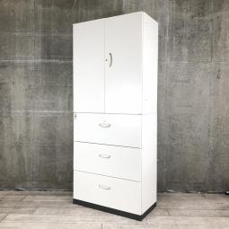 【両開き＋3段引き出しの定番書庫セット！オフィス書類を一気に整理！】■生興（SEIKO）製　クウォールシリーズ　両開き戸+３段ラテラル　書庫セット　■シリンダー錠　■ホワイト　■ベース：グレー