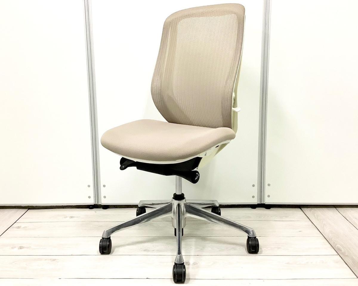 ■Okamura/オカムラ　■Sylphy/シルフィー　■ベージュ　■肘無し　■脚ポリッシュ　■オススメ/大人気/定番商品【弊社使用欄：A01038995】
                        シルフィーメッシュ
                                    中古
            