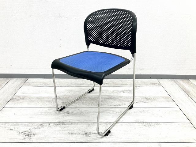 オカムラ（okamura） スタッキングチェア 一覧 - 中古オフィス家具なら