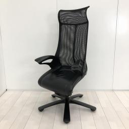 【ご自宅用にも！包み込まれる座り心地ゆりかご！！】■オカムラ（okamura）製　レオパード（leopard）シリーズ　■ハイバックメッシュ　■座面：革張り　■ブラック　【弊社使用欄：A01056430】【ID】