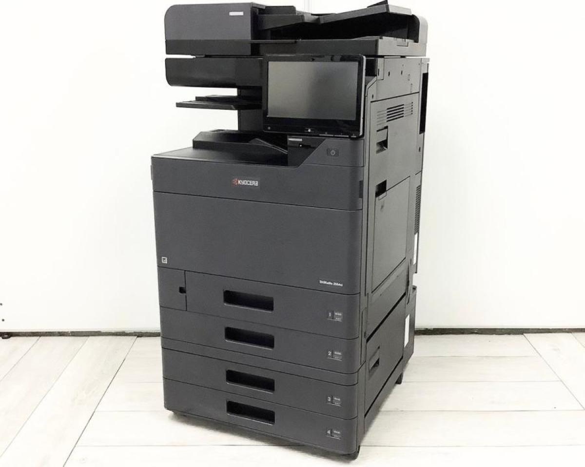 【印刷枚数３万枚以下】2021年1月発売モデル 定価130万円以上 分速25枚 4段(給紙段数 ) ユニバーサル表示 効率化 モバイルワーク向け ・KYOCERA/京セラ ・TASKalfa 2554ci　【2508】弊社使用欄【A01031988】
                        TASKalfa
                                    中古
            