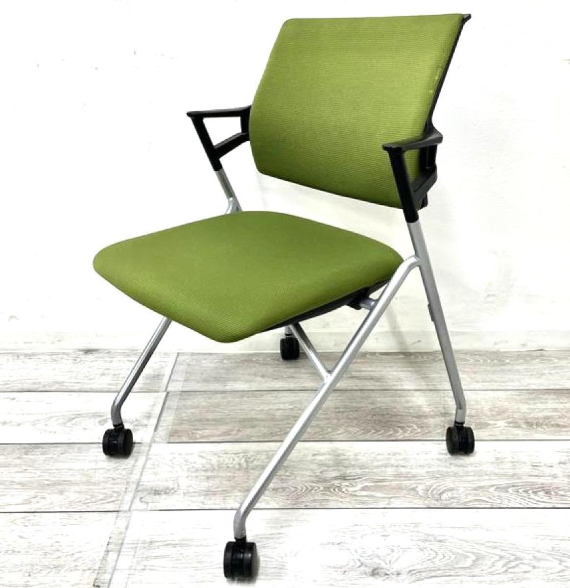 【スタイリッシュなデザインで座りやすい！】■コクヨ　ピエガシリーズ　ネスティングチェア　グリーン　キャスター付　■楽な姿勢をキープできる！肘付ミーティングチェア！【KOKUYO　Piega】【ABW】
                        ピエガ（PIEGA）チェア
                                    中古
            