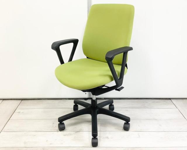 【中古】トルテR KZ-230GB-T1Q6 イトーキ（ITOKI） 肘付ハイバックチェア