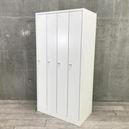 【衣類や貴重品の管理に便利な縦型3人用ロッカー！】■オカムラ（okamura）製　FZロッカー　4人用更衣ロッカー　■シリンダー錠　■ホワイト　《オフィスバスターズ福岡博多店は、福岡を拠点として、日本全国へ中古オフィス用品・オフィス家具を提供しております》