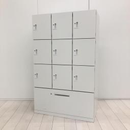 【荷物入れや収納の確保を行いたい方にオススメ！】■内田洋行製（UCHIDA）　エルレージ　上段：3列3段パーソナルロッカー　下段：１段ラテラル　W900×D450×1450mm　■ホワイト