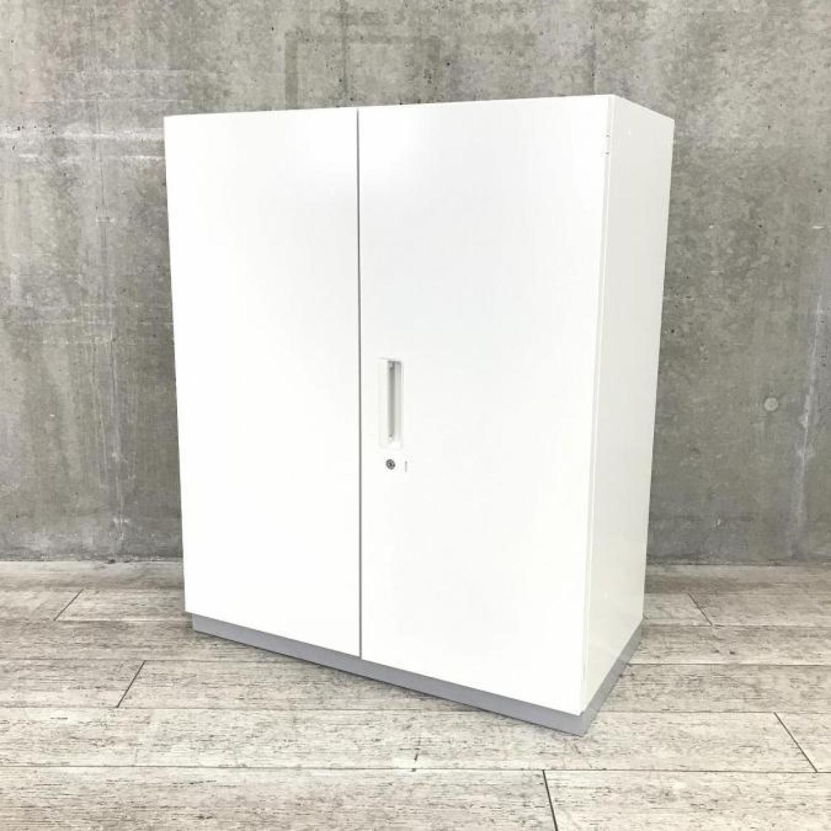 【定価約10万円】【オフィスの書類をスッキリ整理！A4ファイルも収納可能！書類探しがスムーズに！】■プラス（PLUS）製　L6シリーズ　両開き書庫　ローキャビネット　■シリンダー錠　■ホワイト
                        L6
                                    中古
            