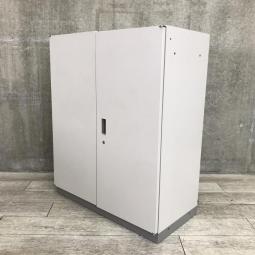 【定価約9万円】【書類の収納スペースを増やしたい方に! 収納力抜群な観音開きタイプのキャビネット】■ITOKI(イトーキ) シンライン(Thin Line) ローキャビネット 両開き戸タイプ ■グレー