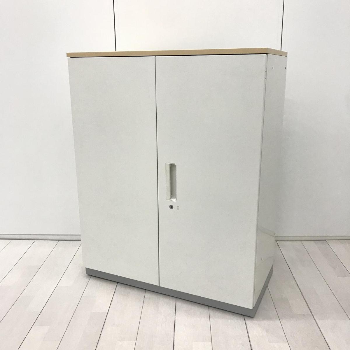 【定価約10万円】【オフィスの書類をスッキリ整理！A4ファイルも収納可能！書類探しがスムーズに！】■プラス（PLUS）製　L6シリーズ　両開き書庫　ローキャビネット　■シリンダー錠　■ホワイト
                        L6
                                    中古
            