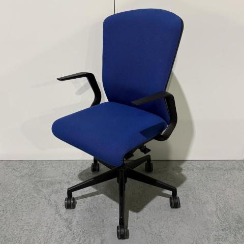 【中古】エルフィ  ウチダ（UCHIDA) 肘付ハイバックチェア