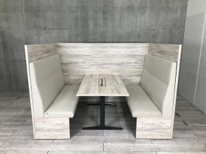 【オープンオフィスにセミクローズドなミーティングスペースを！】■オカムラ製　ブレスタ　ブースユニット　■ナチュラル　【ABW】【弊社使用欄：A01048268】