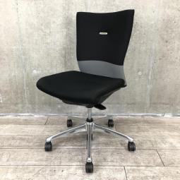 【背あてのしなやかな曲線が背中にフィット！快適な座り心地に高級感のあるデザインが人気！】■オカムラ（okamura）製　フィーゴ（feego）チェア　ミドルバック肘無　■シームレスタイプ　■ダークグレー【2508】弊社使用欄【A01032702】