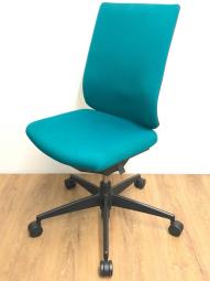 定番のミドルクラスチェア！長年人気を誇るコクヨのロングセラーシリーズ！
◆コクヨ/ウィザード/フォレストグリーン