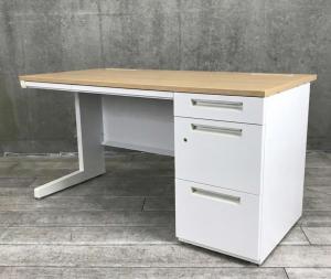 揃い/定番/イナバ（Inaba）製　デュエナシリーズ　片袖机　W1400×D700㎜　■天板ナチュラル×本体ホワイト　■シリンダー鍵/オススメ(おすすめ) /人気商品【弊社使用欄：A01055474】