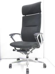 ★【レア】オカムラ製　デューク　ブラック　スエード生地　ヘッドレスト付　エクストラハイバック　固定肘　アルミ脚　スエード生地のヘッドレスト付きのハイバックチェアが入荷！　肘付きハイバックチェア！！