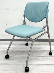 軽やかな座り心地と移動のしやすさを。空間を彩る爽やかな一脚 #岐阜市 #大垣市 #多治見市 #羽島市 #一宮市 #名古屋市