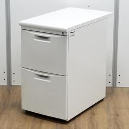 【デスクの拡張におすすめ！人気ホワイトカラーの脇机が入荷！】■イトーキ(ITOKI)製　CZシリーズ　2段脇机　W400×D700×H700㎜　■ホワイト　■シリンダー錠 オフィスバスターズ　水戸サテライト　水戸市、日立市、ひたちなか市、鹿嶋市、神栖市、牛久市、古河市、結城市、東海村、つくば市