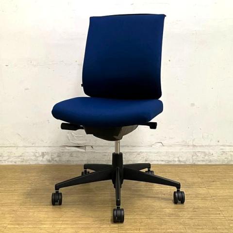 コクヨ　ウィザード4　ローバック　プルシアンブルー×ブラックフレーム　定番シリーズ　カタログ現行品の最新シリーズ　コートハンガー付き