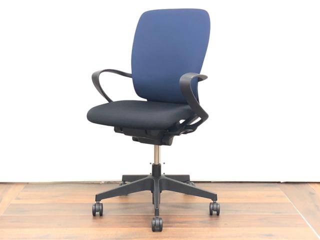 【中古】フルゴ KF-430GB-T1T1B2 イトーキ（ITOKI） 肘付ハイバックチェア