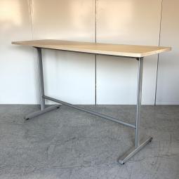【関西倉庫在庫品】【関西倉庫在庫】■オカムラ　8177シリーズ　ハイテーブル　W1800mm×H1000mm　■ナチュラル天板×シルバー脚【ナチュラル天板のハイテーブル！　受付や休憩スペース用に！】　（弊社使用欄：A01058525）