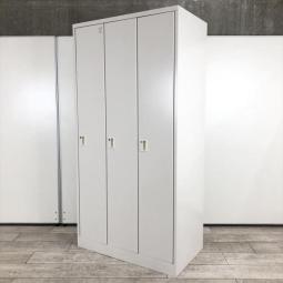 【2/24(火)入荷予定！】【定番の更衣ロッカー！ゆとりの3人用です！】■イトーキ（ITOKI）製　WN型　3人用更衣ロッカー　W900×D515×H1790mm　■シリンダー錠　■ホワイト