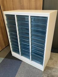 【訳アリ品】【3列×11段分収納可能！】1台限定　■コクヨ　エディア　ホワイト　クリスタルトレーキャビネット　クリトレ