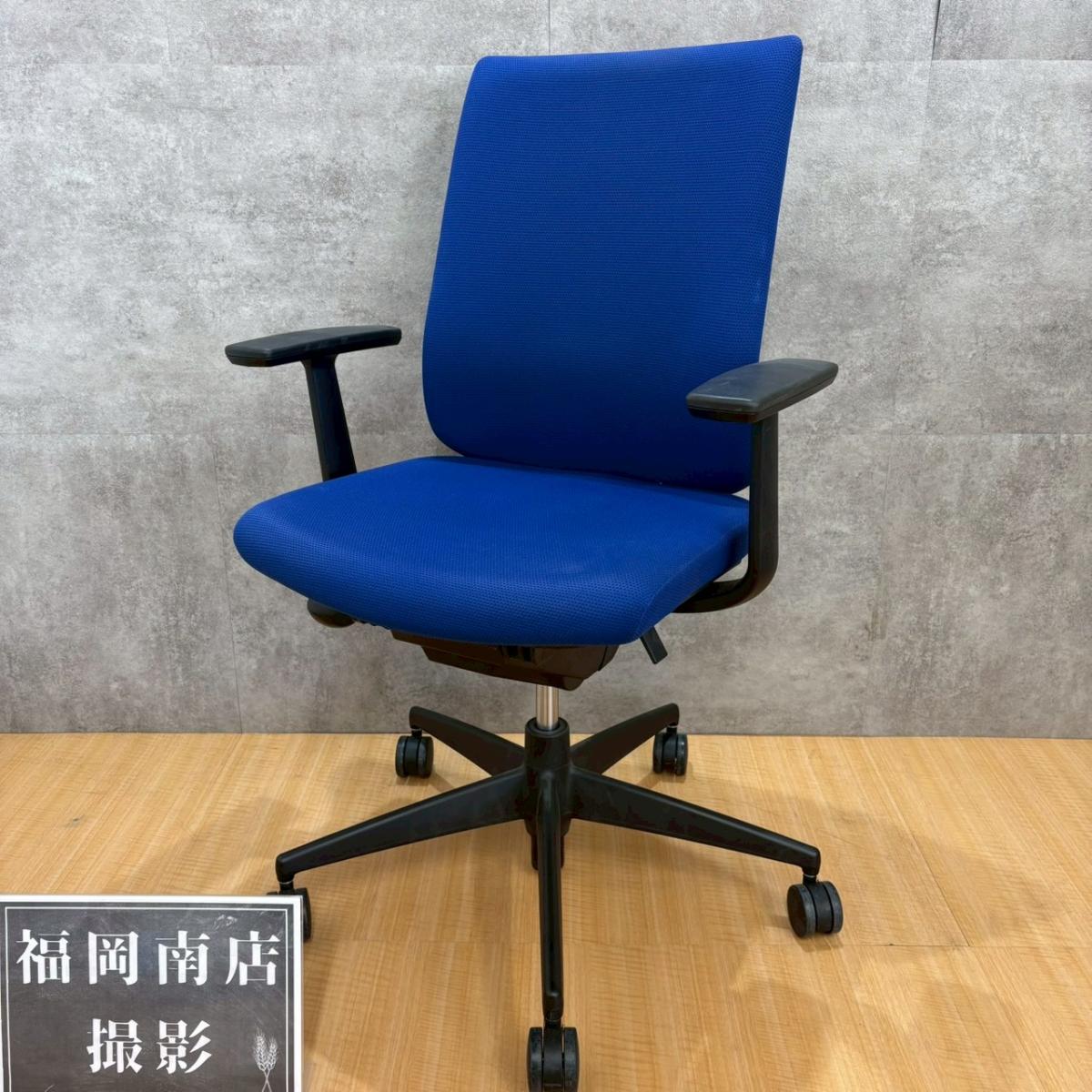 コクヨ製のオフィスチェア(事務椅子)【ウィザードチェア/ブルー】が入荷しました！　＊良品を格安で！「オフィスバスターズ福岡南店」は、福岡を拠点として、全国へ中古オフィス用品・オフィス家具を提供しております。
                        その他シリーズ
                                    中古
            