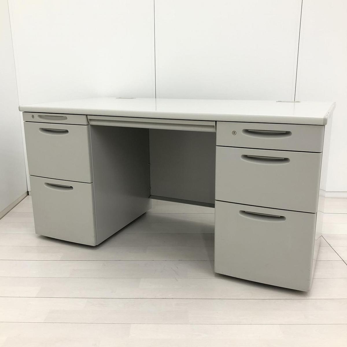 【大量収納可能な両袖デスク！上長席や書類管理の多いお客様におすすめ！】■オカムラ（okamura）製　SDシリーズ　両袖机　■W1400×D700×H700mm　■左右引き出し3段タイプ　■シリンダー錠　■ライトグレー
                        SDシリーズ
                                    中古
            