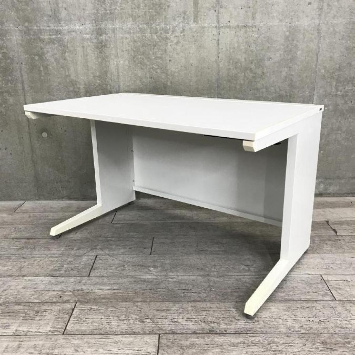 【在庫入替セール品！（本在庫限定価格）】■オカムラ　アドバンスシリーズ　平デスク　W1000×D700×H720mm　ホワイト　■ワイヤリング機能充実！高品質な国産オフィスデスク！【OKAMURA　ADVANCE】
                        アドバンス
                                    中古
            