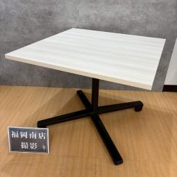 《2020年製》オカムラ製のミーティングテーブル【ライブスシリーズ(Lives Meeting Table)】が入荷しました！　※良品を格安で！「オフィスバスターズ福岡南店」は、福岡を拠点として、全国へ中古オフィス用品・オフィス家具を提供しております。