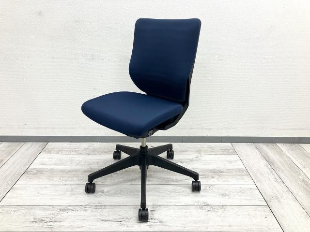 【中古】エピオスチェア KE-440GB-T1B2B2 イトーキ（ITOKI） 肘無ローバックチェア