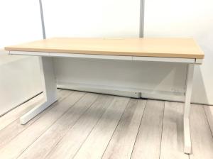 【西】～ケーブルすっきり、作業がはかどる～【ウチダ製】【スカエナシリーズ】【平机】【W1400】【ナチュラル】【デスク】【収納】【事務所】【ホワイト】【格安】【安い】【福岡オフィス家具】【福岡中古家具】【中古事務什器】