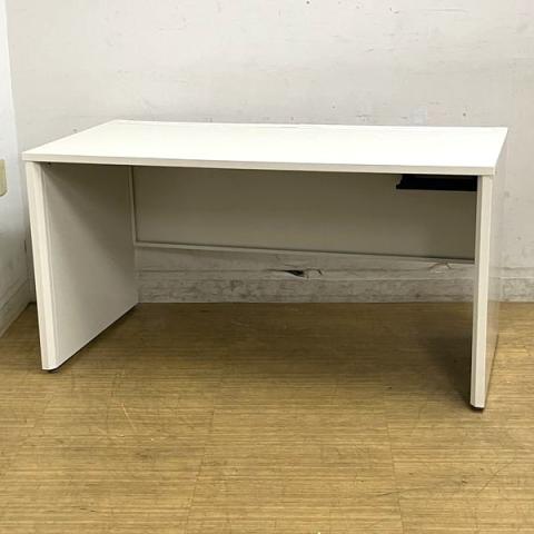 イトーキ CZR 平机 パネル脚タイプ W1400のゆったり使用できるサイズ センター引き出し無し 人気のホワイトカラー