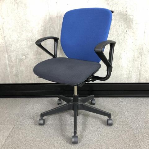 【中古】プラオチェア KE-246GH-T1T1N7 イトーキ（ITOKI） 肘付ローバックチェア