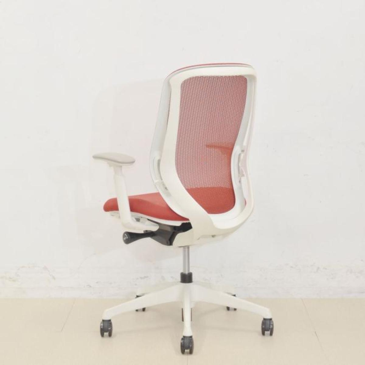 中古】シルフィーメッシュ オカムラ/okamura 肘付ハイバックチェア