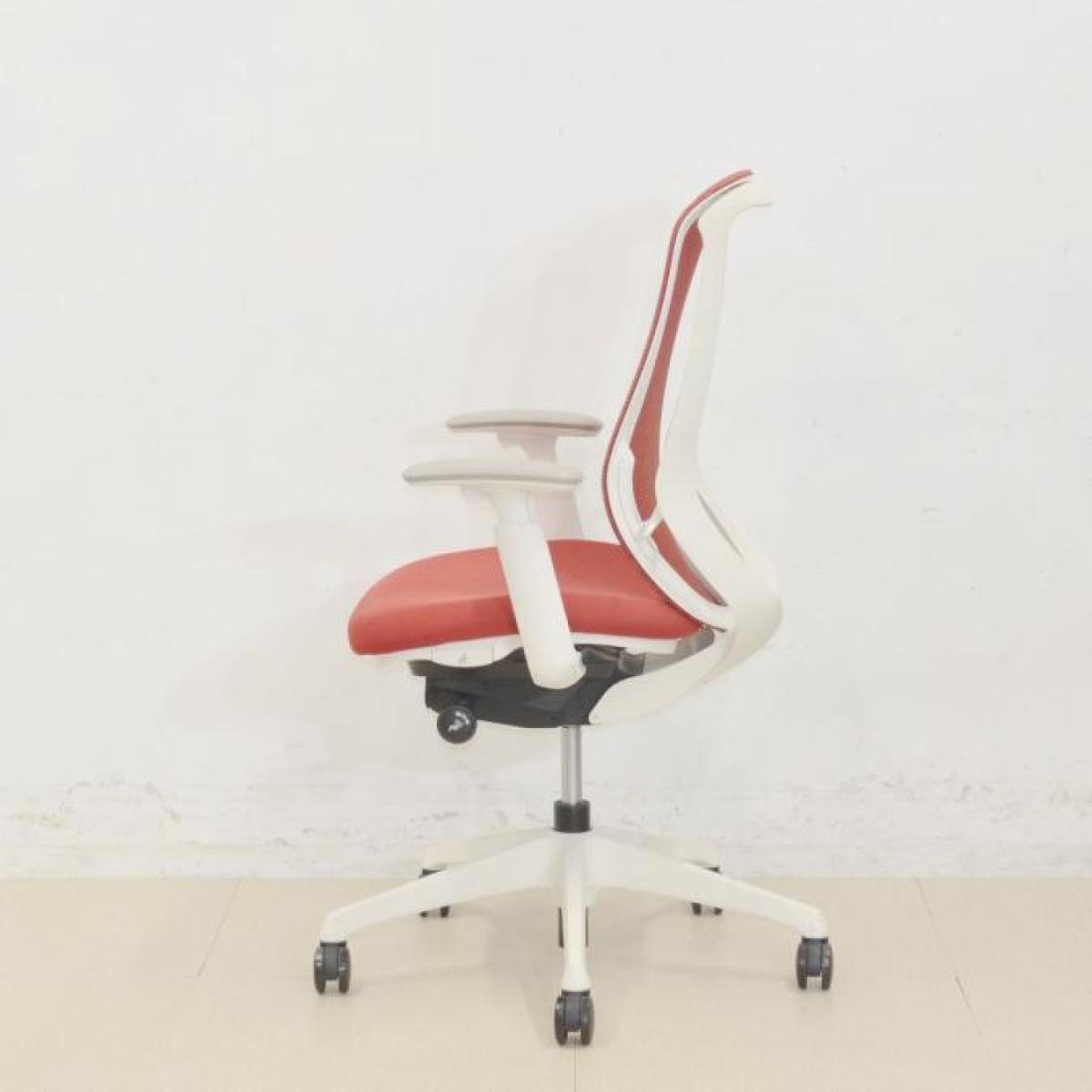 中古】シルフィーメッシュ オカムラ/okamura 肘付ハイバックチェア